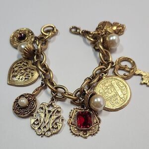 Vintage 1980s French Etruscan Couture Matte Gold Toned Charm Bracelet. Estate